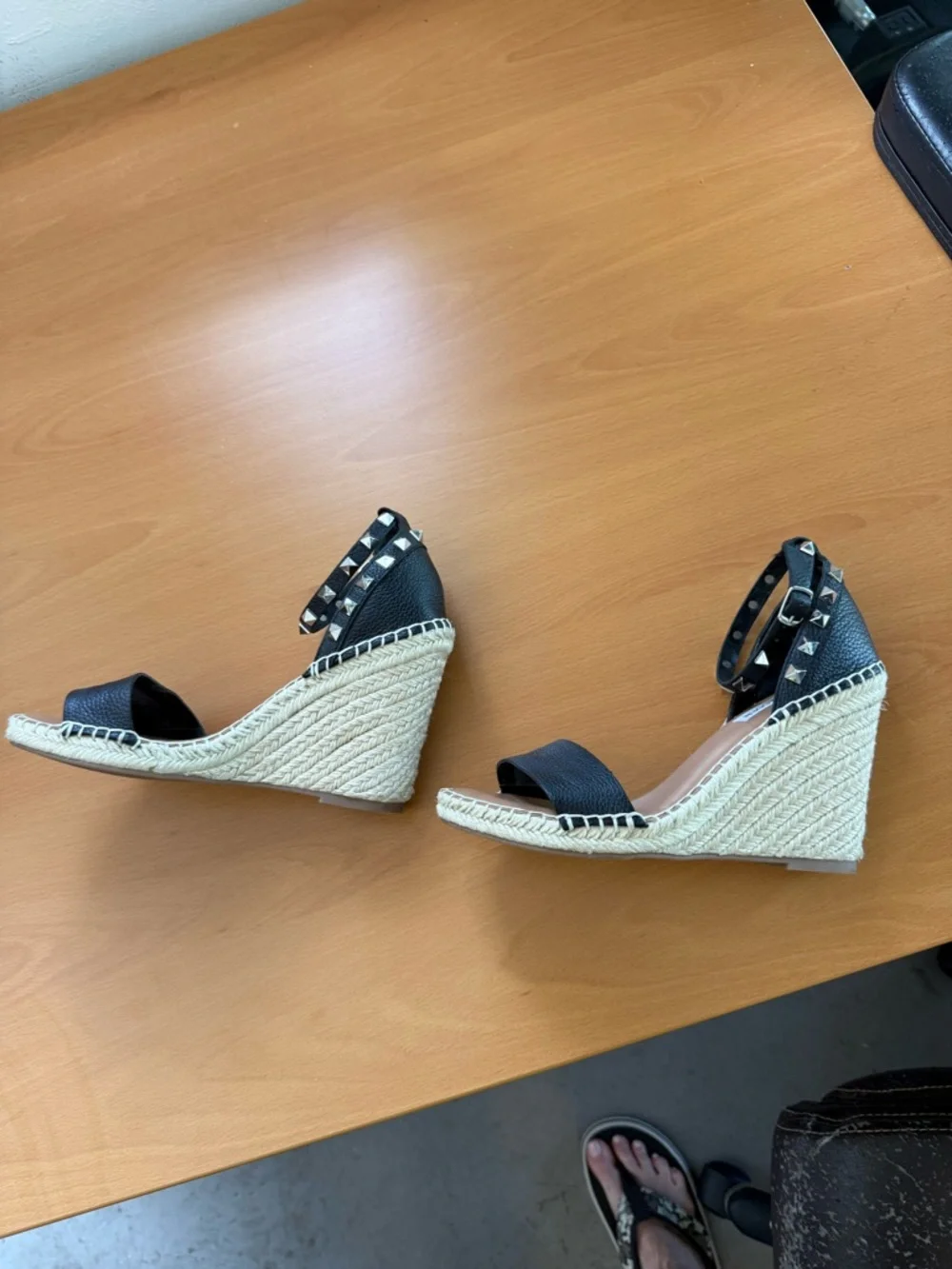 Steve Madden Black Studded Espadrille Wedge Sandals - Picture 3 of 9